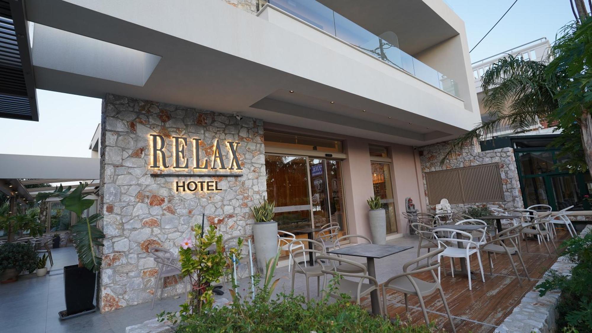 Relax Hotel Palaiochora Exterior foto